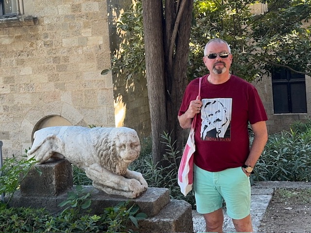 A photograph accompanying this guide to Rhodes