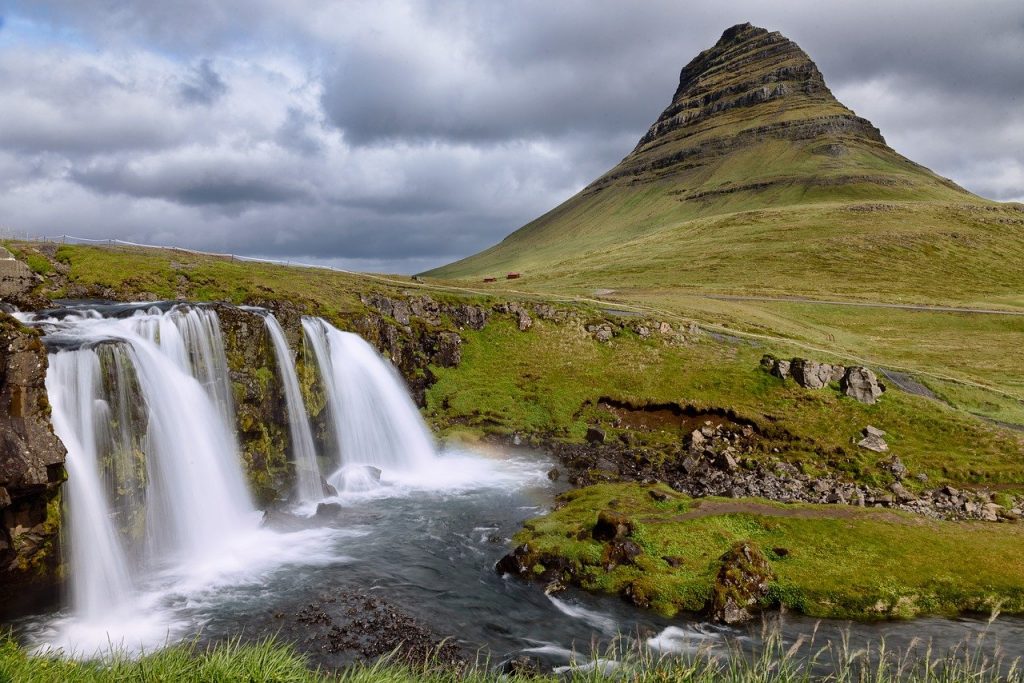 Best time to travel to Iceland