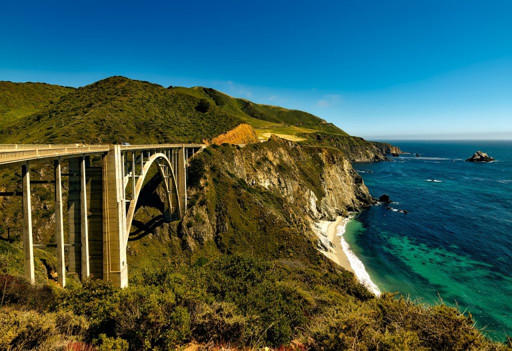 Pacific Coast Highway Travel Guides