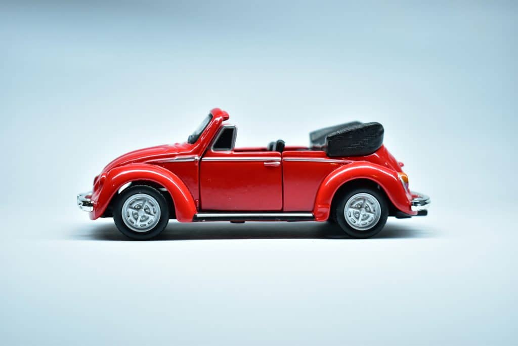 How to Save Money When Traveling in a Rental Car